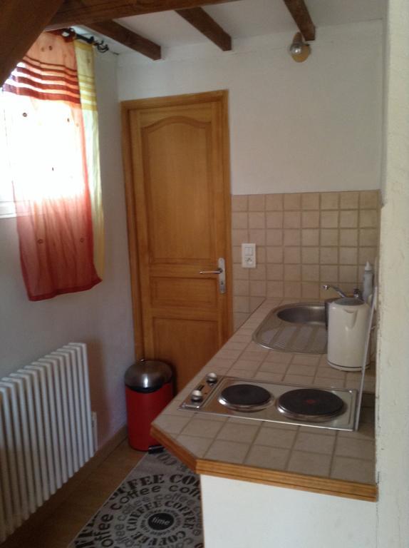 Chinchon Appartement LʼIsle-sur-la-Sorgue Buitenkant foto