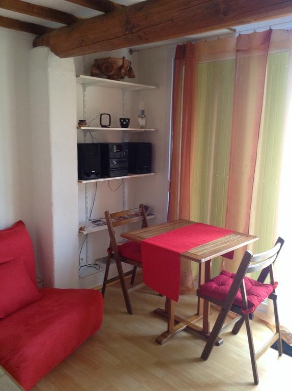 Chinchon Appartement LʼIsle-sur-la-Sorgue Buitenkant foto