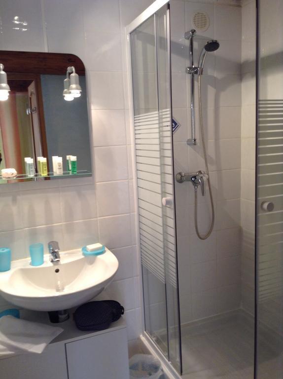 Chinchon Appartement LʼIsle-sur-la-Sorgue Buitenkant foto