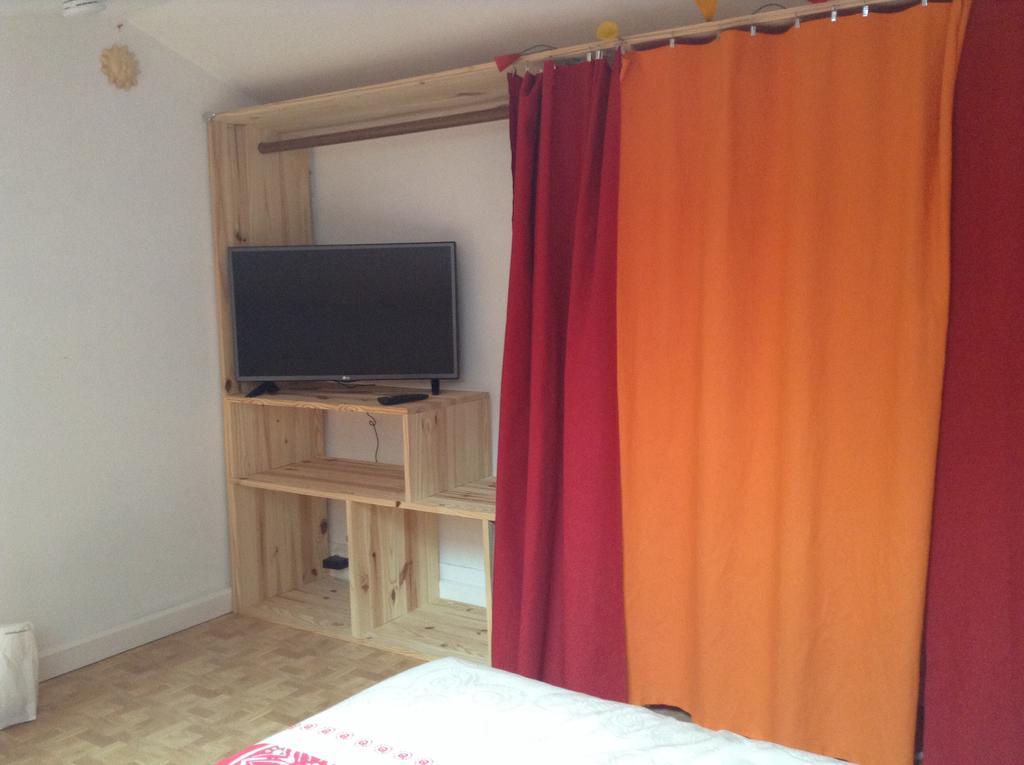 Chinchon Appartement LʼIsle-sur-la-Sorgue Buitenkant foto