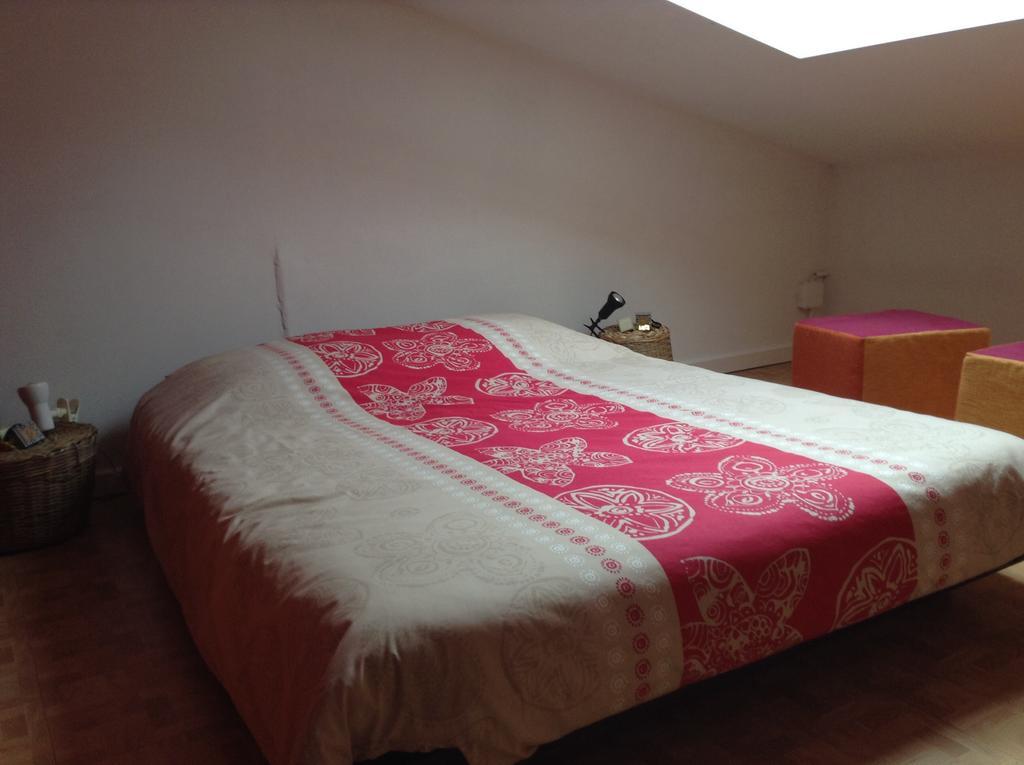 Chinchon Appartement LʼIsle-sur-la-Sorgue Buitenkant foto